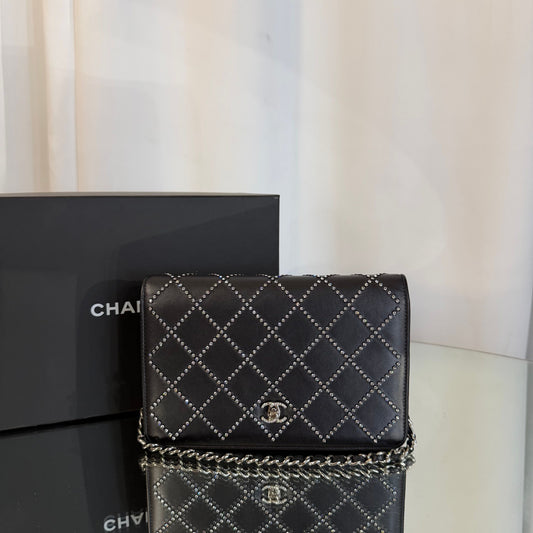 CHANEL Lambskin WOC Crossbody Bag 158098494 [P]