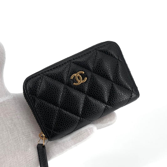CHANEL キャビアジッパーゴールドカードホルダー 158121414 [P]
