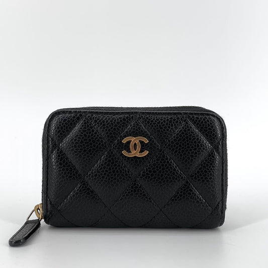 CHANEL キャビアジッパーゴールドカードホルダー 158121414 [P]