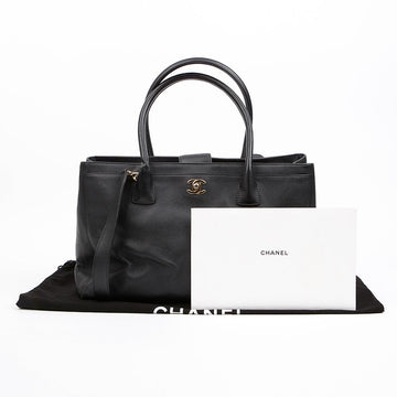 CHANEL Kapsel Surf Tote Schultertasche Schwarz mit Gold 158092546 [P]