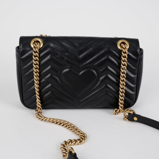 GUCCI GG Marmont スモール マトラッセ ショルダーバッグ ブラック 157909747 [P]