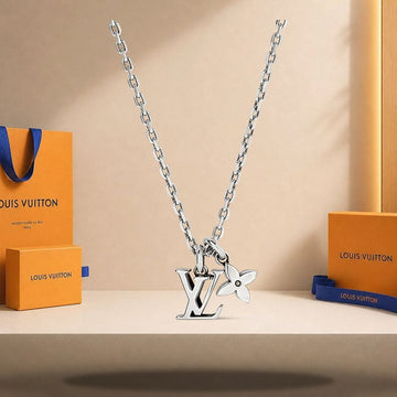 Louis Vuitton Sailor Pendant 158173122 [P]