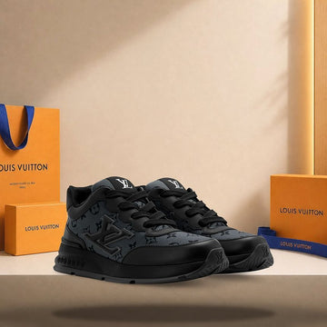 Louis Vuitton Classic Sneakers Black 158173512 [P]