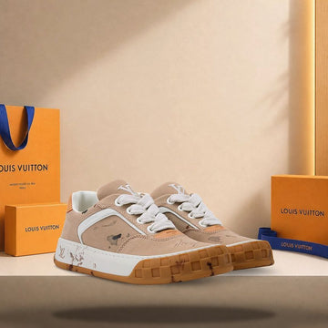 LOUIS VUITTON 傾斜したスニーカー 158173580 [P]
