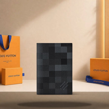 LOUIS VUITTON Reisepasshülle Schwarz M28744 158173695 [P]