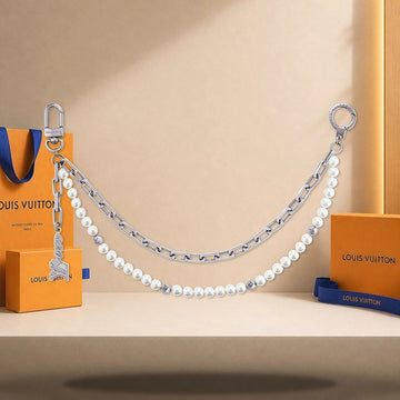 LOUIS VUITTON パールチェーンベルト＆バッグチャーム M02606 158174753 [P]