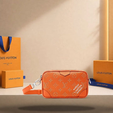 LOUIS VUITTON Trocadero Wearable Wallet Karamell M26825 158188953 [P]