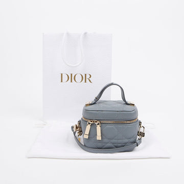 DIOR Damen Micro Vanity Case Cloud Blue mit Goldakzenten 157894933 [P]