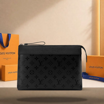 Louis Vuitton Pochette Voyage Souple Black M26741 158190773 [P]