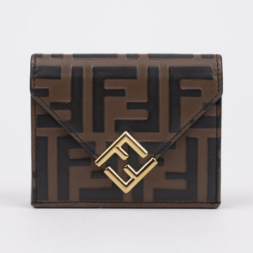 FENDI ダイヤモンドレザー三つ折り財布 ブラウン 158122628 [P]