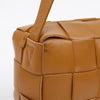 BOTTEGA VENETA ブリック カセット ショルダーバッグ 709360 158196199 [P]