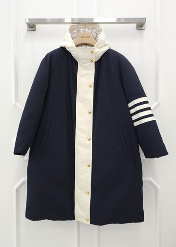 THOM BROWNE 4-Bar Kapuzen-Paddingmantel FOD062X 38 158342959 [P]
