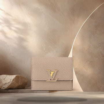 Louis Vuitton Capucines XS Wallet Grey M68747 158371738 [P]
