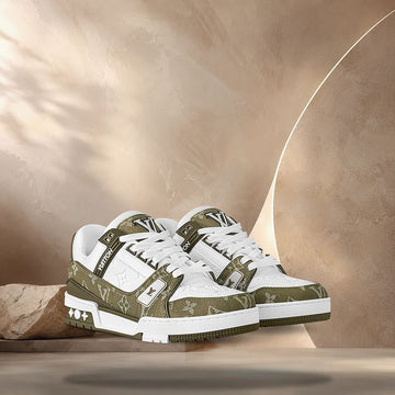 LOUIS VUITTON Trainer Sneaker in Khaki Grün 158372418 [P]