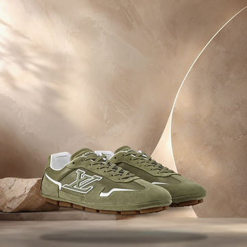 LOUIS VUITTON Rally Sneakers Grün 158372425 [P]