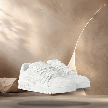 Louis Vuitton Trainer Distressed Sneakers White 158372439 [P]