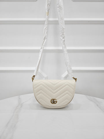 GUCCI ハーフムーンチェーンショルダーバッグ 746431 155019990 [P]