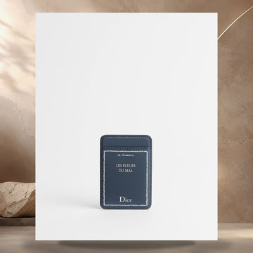 DIOR Magnetisches Kartenetui Blau & Weiß Buchdeckel Prägung Kalbsleder 158406328 [P]
