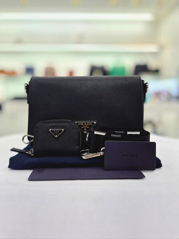 PRADA サフィアーノレザー ブラック ショルダーバッグ 2VD059 158409632 [P]