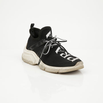 PRADA Logo Stricksocken Damen Sneakers Schwarz Weiß 158335900 [P]