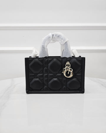 Dior Book Tote Leather Mini Macro Cannage Black S5573OWHP 158435886 [P]