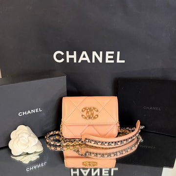 CHANEL 19 スモール 3段 フラップ 財布 31番台 158453054 [P]