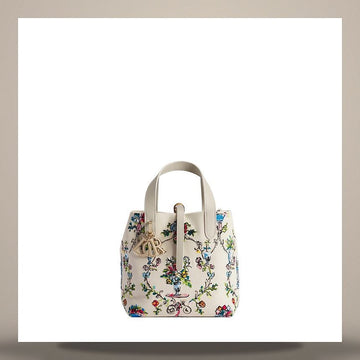 Louis Vuitton Dior Oliviera Dior Trousse Vertical Tote Bag Small Latte Multi Color Embroidered Cotton M2870OETZ_M941 158470276 [P]