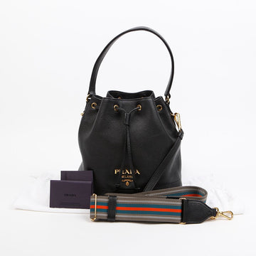 PRADA ビテロ ダイノ レザー バケットバッグ ブラック 158335105 [P]