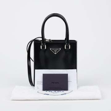 PRADA Dreieckslogo Kleine gebrushte Leder Tote Bag Schwarz 158191111 [P]