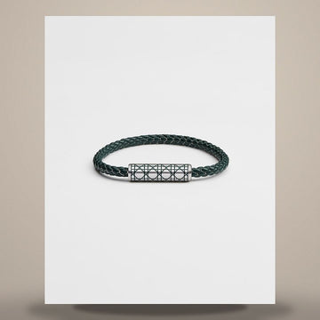 DIOR Woven Lederarmband aus tiefgrünem Kalbsleder & Silber veredeltem Messing, tiefgrün lackiert 158482815 [P]