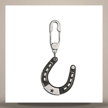 DIOR Horseshoe Schlüsselanhänger aus schwarzem glattem Kalbsleder und antikem Silber-Finish Messing 2ESKH624GUA_H00N 158497135 [P]