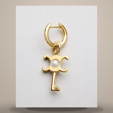 CELINE Charm Key Ohrringe - Harzperle & Gold-Finish Messing / Elfenbein B10FK4V83.01GI 158502522 [P]
