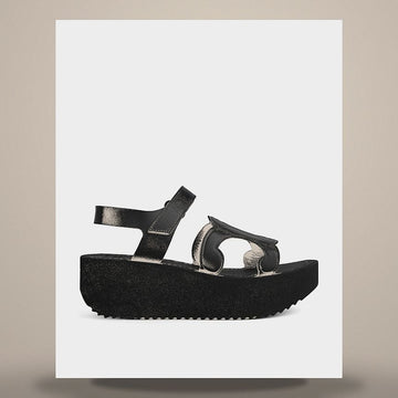 CELINE Sunny Sandalen – Veganes gegerbtes Kalbsleder Schwarz 367635348C.38NO 158503038 [P]