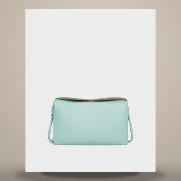 CELINE Trio Flap - Weiches Lammleder in puderblau 10P862O86.GJQ6 158505696 [P]