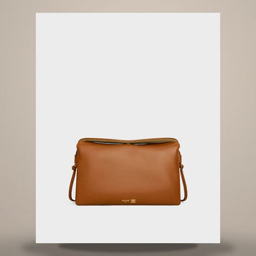CELINE トリオ フラップ - ソフトなラムスキン 10P862O86.GFY5 158505697 [P]