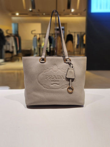PRADA ダイノレザーショルダーバッグ 1BG100 158524610 [P]
