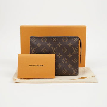 Louis Vuitton Toiletry 19 Monogram Canvas Pouch 158378116 [P]