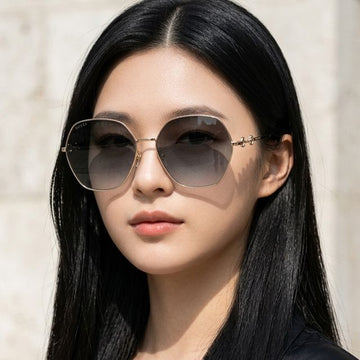 GUCCI Sonnenbrille GG1335S 001 72943427 [P]
