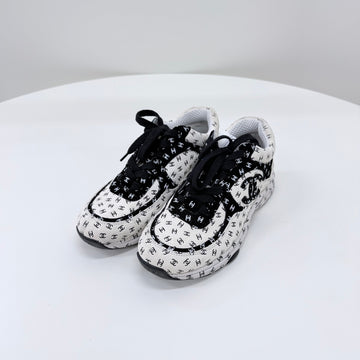 CHANEL Printed Suede Gafskin Women's Sneakers 158543274 [P]