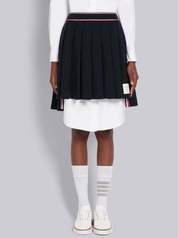 THOM BROWNE Minirock mit Falten und Universitätsstreifen FJK091A F0302 415 133045410 [P]