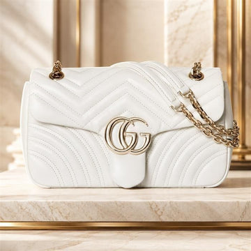 GUCCI ホワイトレザーGGマーモント837267AAE389050 141940922 [P]