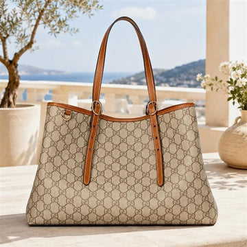 GUCCI GGエンブレムミディアムトートバッグ 815213 FAD6L 9758 126402789 [P]