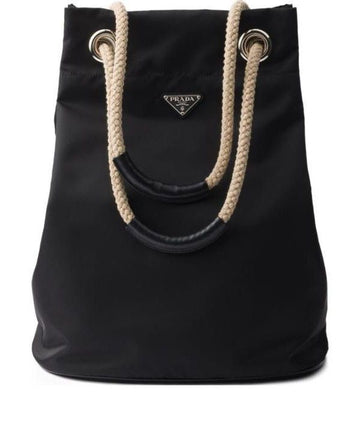 Prada Re-edition 2005 Nylon Medium Tote 151072348 [P]