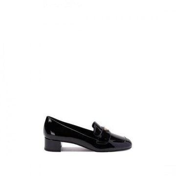 Prada Triangle Logo Patent Leather Moccasins 152202941 [P]