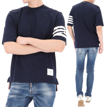 THOM BROWNE T-Shirt mit schrägem Schnitt 26FW MJS168G 07862 415 158641544 [P]