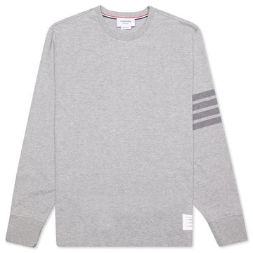 THOM BROWNE トーナル 4バー ストライプ オーバーサイズ ミディアム ウェイト ジャージ 長袖 Tシャツ 06769 055 121365410 [P]
