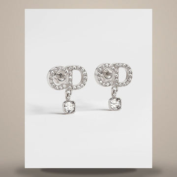 DIOR CD Signature Ohrringe aus silberfarbenem Metall & Kristall E4729WOMCY_D001 158665597 [P]