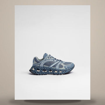 DIOR B35 NXXT Sneakers aus blauen Wildleder-Kalbsleder, grauem technischen Gewebe und blauem technischen Mesh 3SN323AAY_H514 158665780 [P]