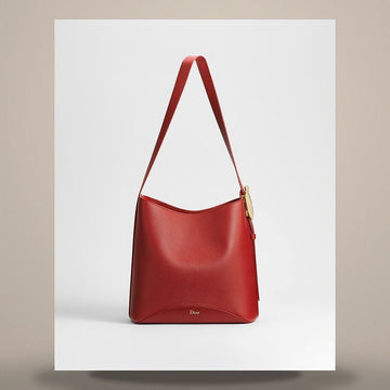 DIOR Médallion Bucket Bag Medium Garance Rot Grain Kalbsleder 158666072 [P]