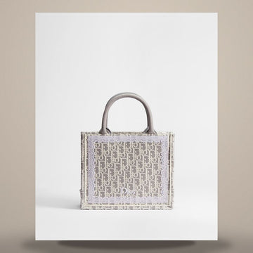 DIOR Book Tote Strap Bag Small Latte & Grey Oblique Embroidery & White Lace M1404PEHT_M074 158666093 [P]